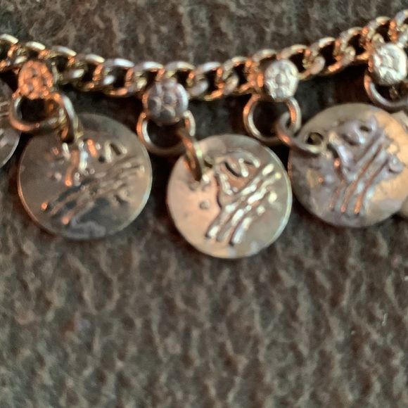 Gold plated coin bracelet.  10 1/2 inches - Picture 4 of 6